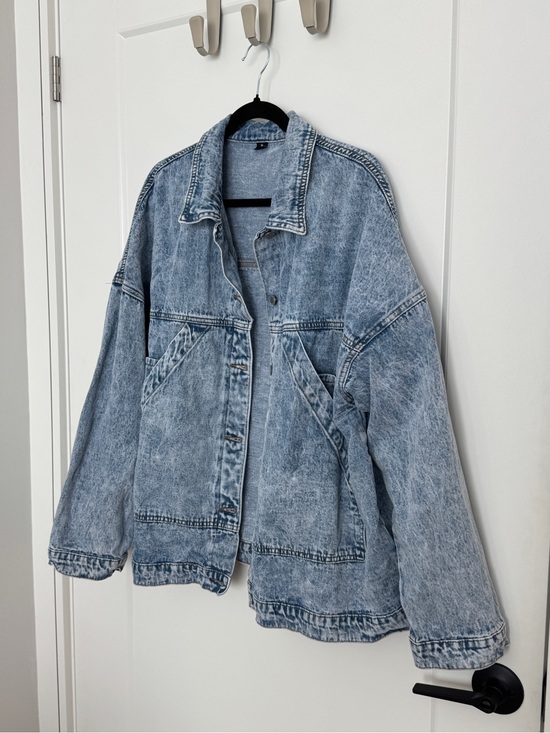 Jackets & Blazers - Light Wash Denim Jacket - Casual Oversized Jean Coat